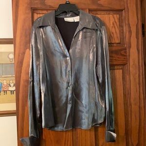 Christie and Jill shimmery silvery blouse